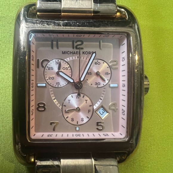 Rose Gold Michael Kors watch main image 5